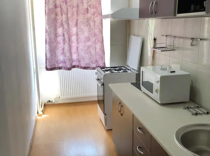 Central Studio Mall Apartment